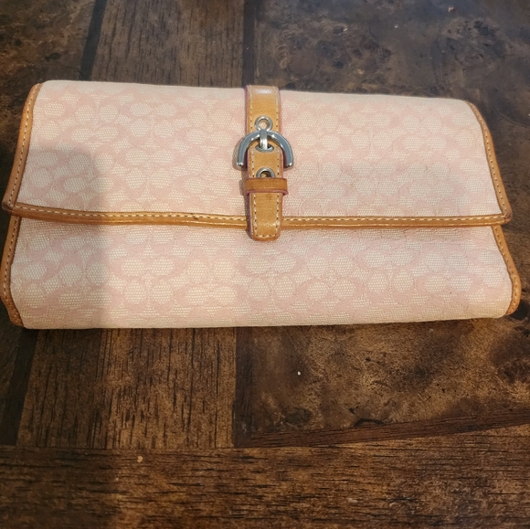 Coach Signature pink long wallet - Picture 1 of 7